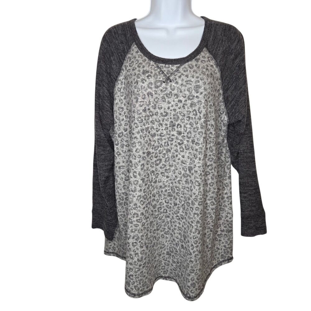 Torrid Super Soft Plush Leopard Raglan Long Sleeve Top Gray Tunic Sweatshirt